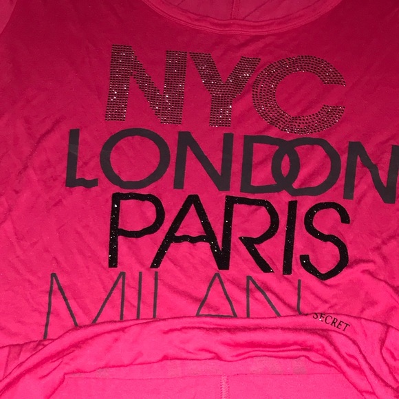 NWOT Victoria Secret Supermodel Essentials Tee - Picture 3 of 6